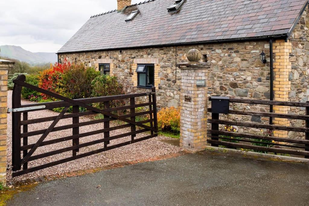 The Retreat Villa Llanrhaeadr-ym-Mochnant Buitenkant foto