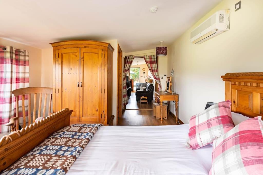 The Retreat Villa Llanrhaeadr-ym-Mochnant Buitenkant foto